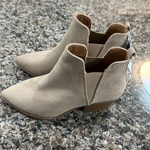 Brand new with tags target booties. Size 8 wide